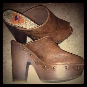 Rocketdog Peep toe Clog Heels