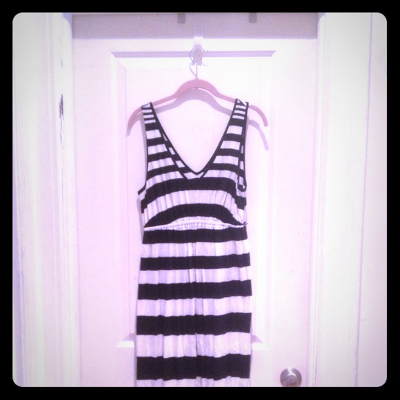 Stripped V-Neck Dress