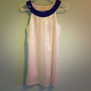 This is such a wonderful dress!