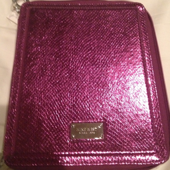 Authentic Nine West iPad 2 case!!!