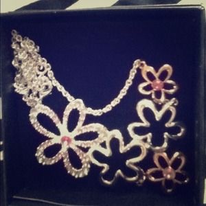 Floral necklace