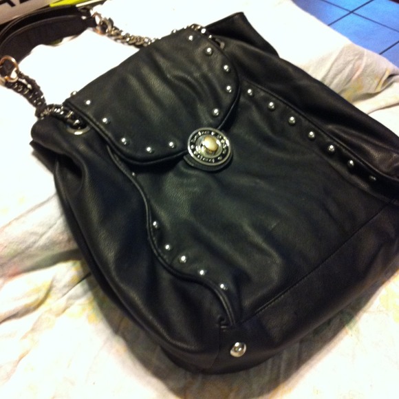 Bebe handbag diveded comparments really deep bag