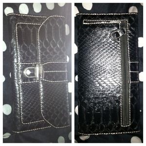 Liz Claiborne wallet, black "gator"