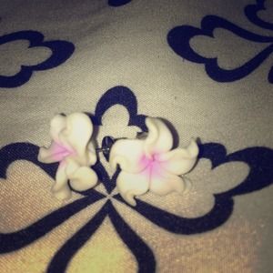 Flower earrings