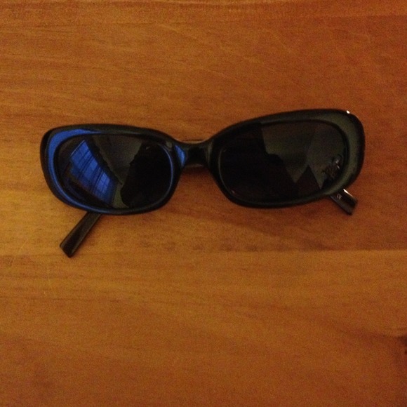 Kenneth Cole sunglasses