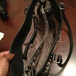 Large Authentic Michael Kors handbag