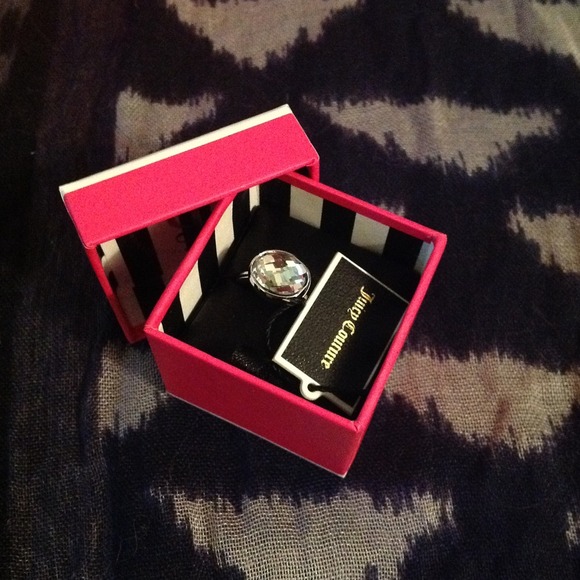 Juicy silver ring size 7 NIB
