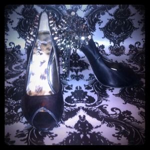 SAM EDELMAN LORISSA Silver Spike -Black Peep Toe 6