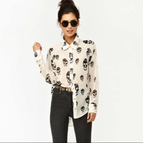 SKULL CHIFFON BLOUSE WITH GOLD BUTTONS NWOT SMALL