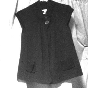 Black short sleeve cardigan