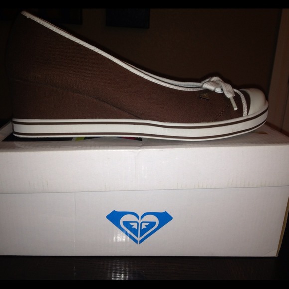 Holding for @keturahlee2 until Fri. 9am PST. $23