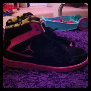 Sold!!!!🎀Jordan's for girls🎀