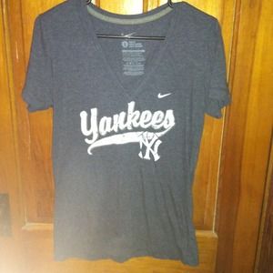 Like new Nike Yankees shirt