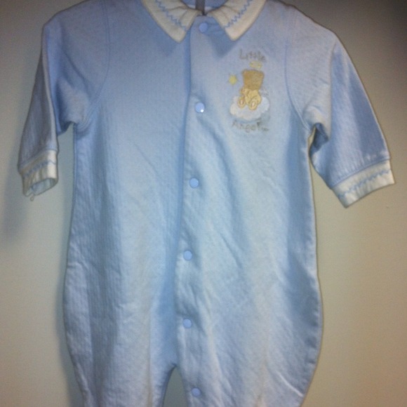 Infant clothing