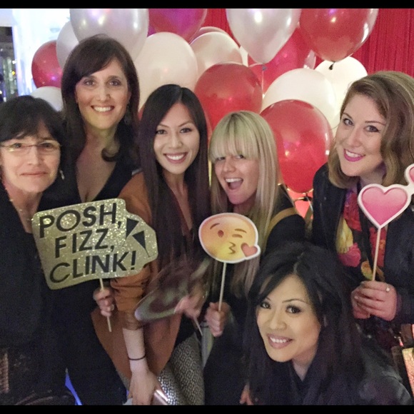 BUY WITH CONFIDENCE- POSHMARK SUGGESTED USER - Picture 2 of 5