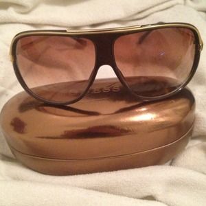 No brand name sunglasses
