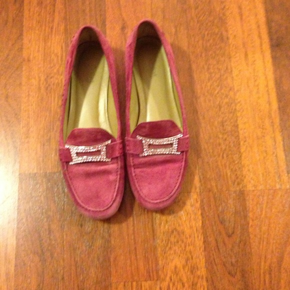Cute suede fuchsia flats