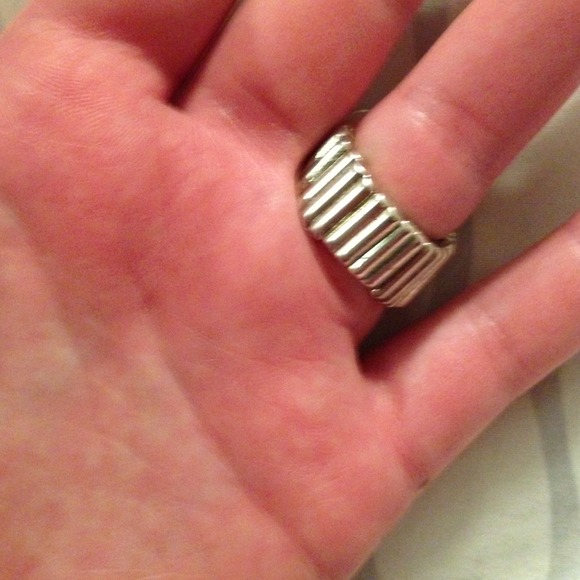 Silver ball ring - Picture 3 of 3