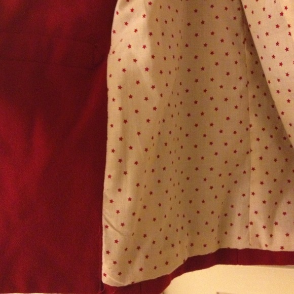 Red coat :) - Picture 2 of 3