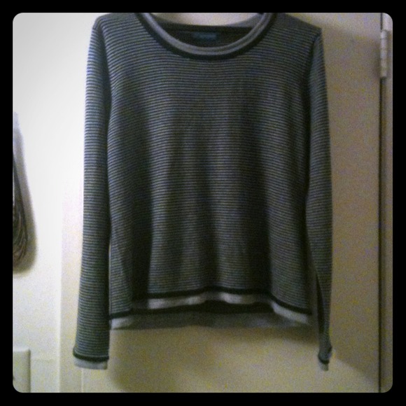 Dockers high waist long sleeved sweatshirt