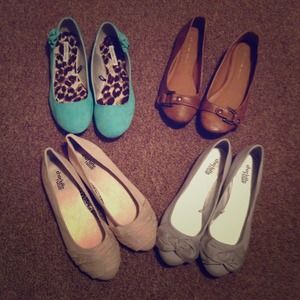 4 pairs of Charlotte Russe flats