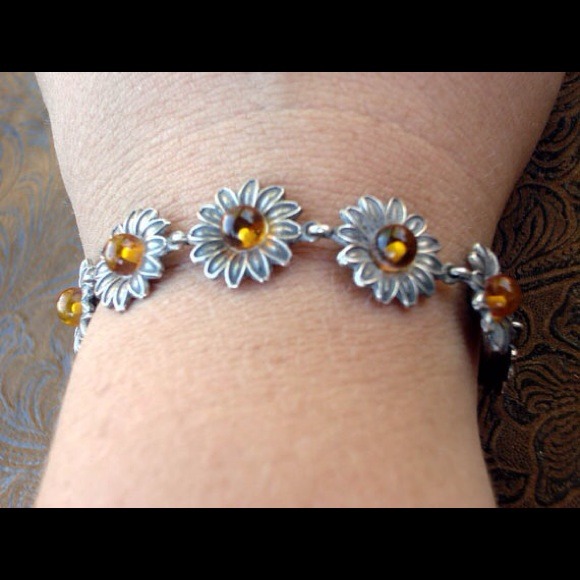 Sold! - Picture 3 of 4