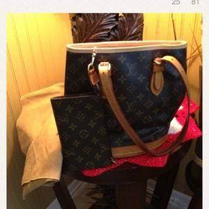 Reserved felgates4 🌹Louis Vuitton handbag