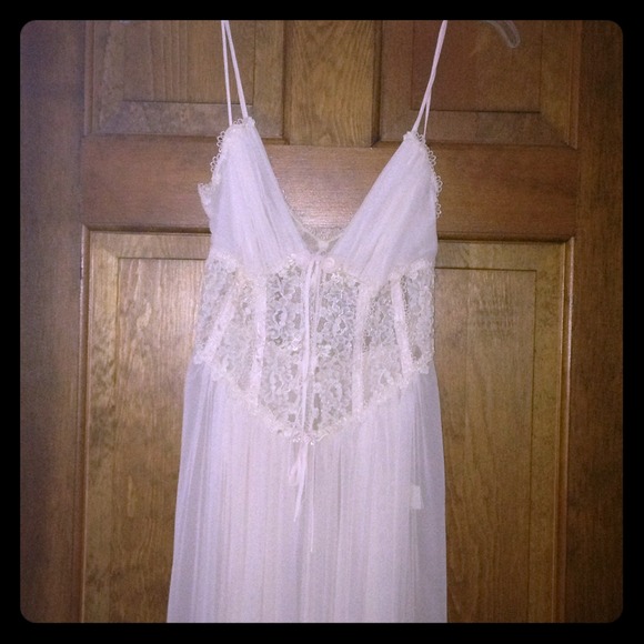 Gorgeous, sexy nightgown and robe