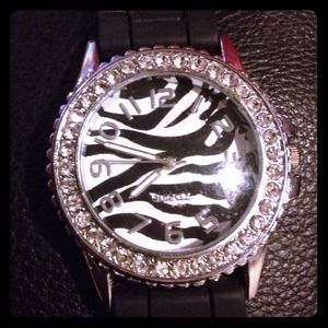 ✋TRADED✋@sam_i_am 💕Watch💕