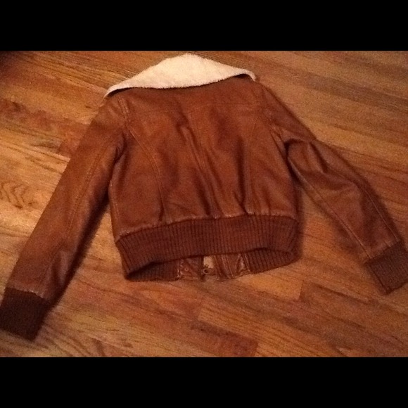 SOLD - Picture 3 of 4