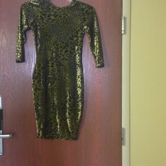 ❌TRADED❌Custom made dress - Picture 2 of 4