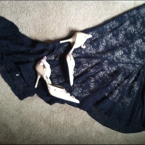 Lillie Rubin Lace Gown - Picture 3 of 4