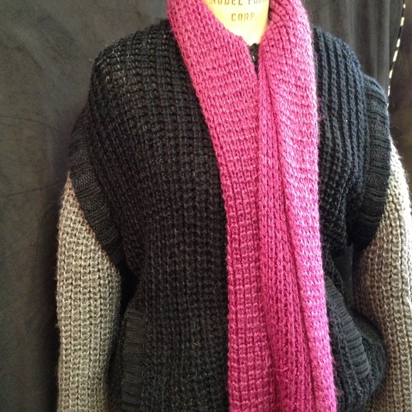 Tri - color Sweater jacket - Picture 4 of 4