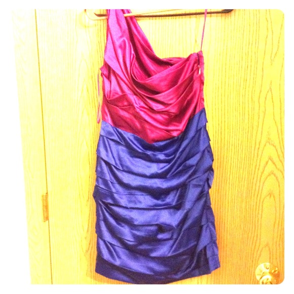 One shoulder dress