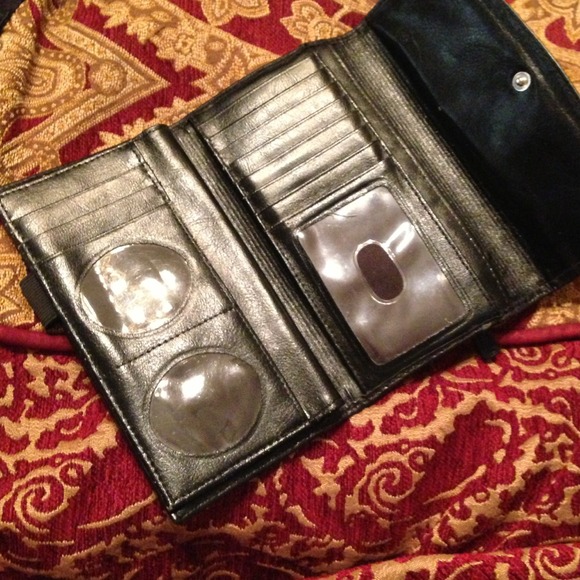 Fossil Wallet🍀Sold🍀 - Picture 4 of 4