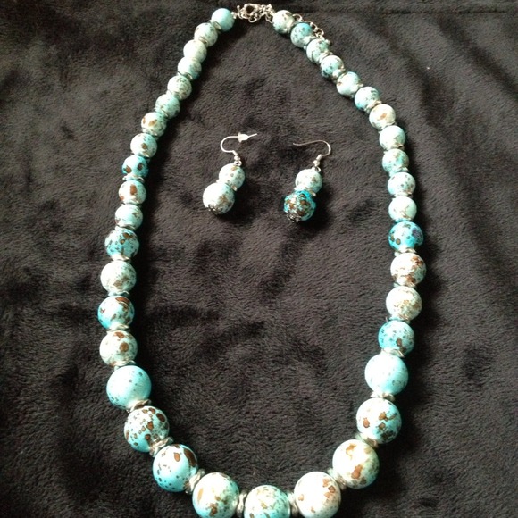Light blue necklace