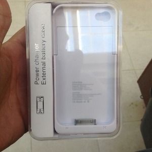 iPhone 4 & 4s extended battery charger