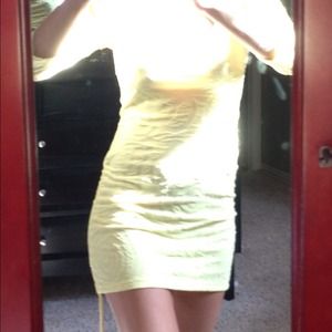 🚨SOLD🚨 Sunny yellow tunic if you dare💋