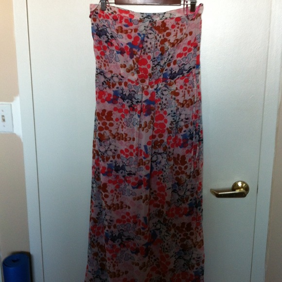 " SOLD in BUNDLE" GAP strapless Maxi print  dress