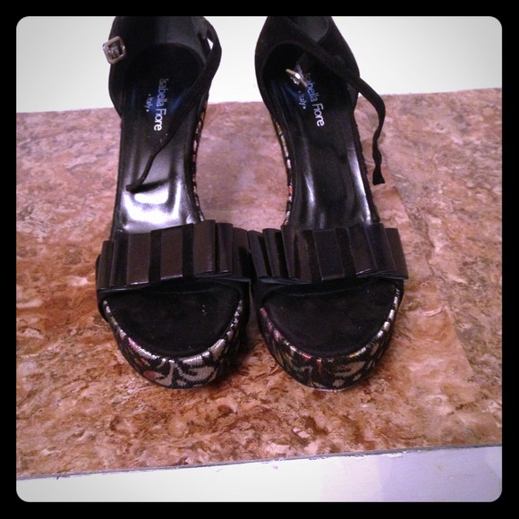 Isabella Fiore wedge sandals