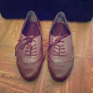 Brown Oxfords size 7 1/2