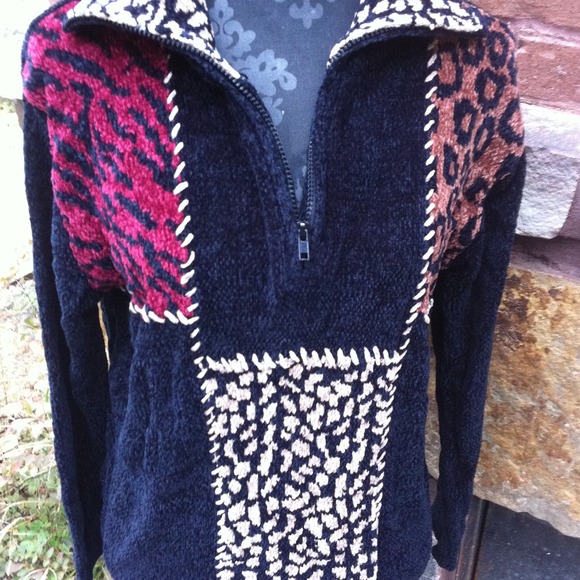 HP2xSoftSweater leopard black.maroon,brown zebra - Picture 2 of 4