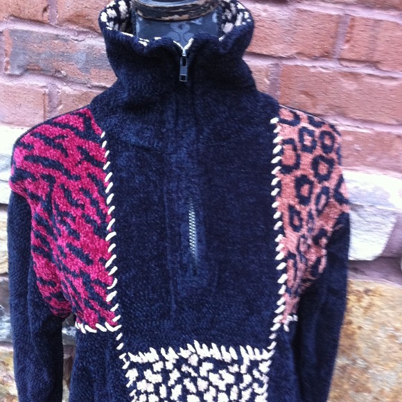 HP2xSoftSweater leopard black.maroon,brown zebra - Picture 4 of 4