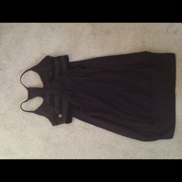 Lululemon top