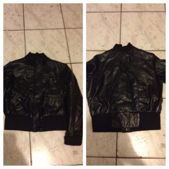 🌟Leather Bomber Jacket & Jeans Bundle🌟