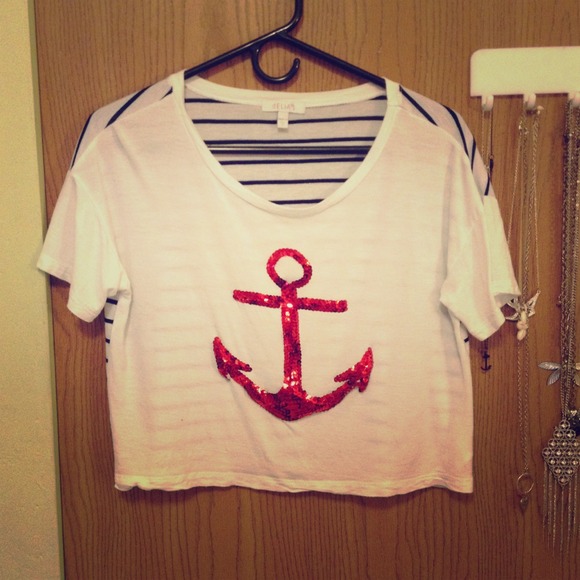 Cropped anchor top