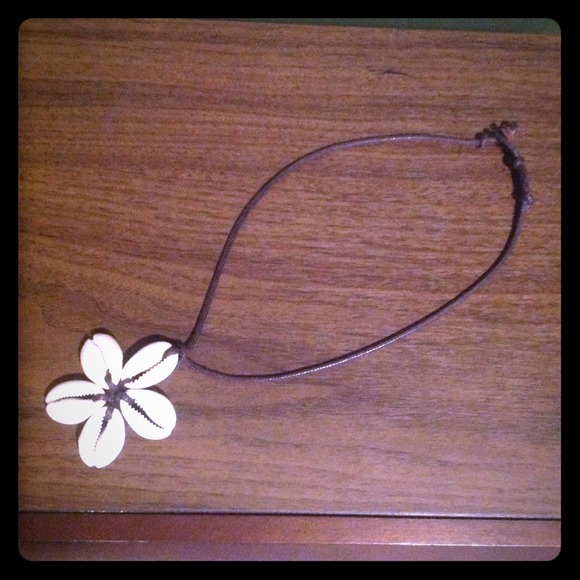 Cute seashell necklace!