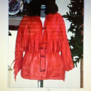 Leather coat with removable fur collar. New!