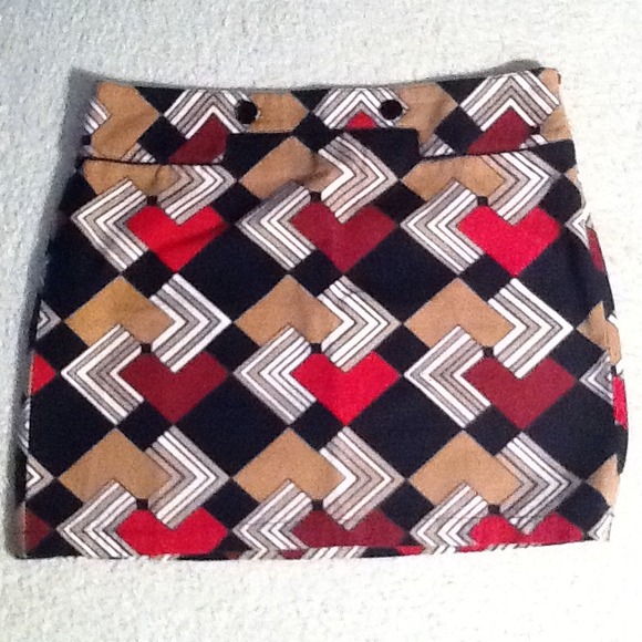 Pattern short skirt
