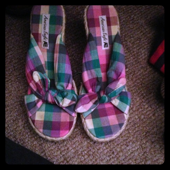 American Eagle Wedges
